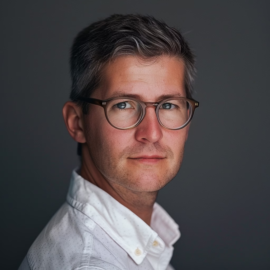 jersey city professional grey background headshot by alex kaplan copy