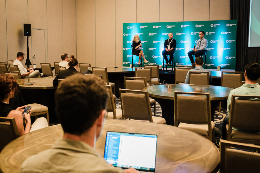 conference-attendees-engaged-during-educational-session-by-alex-kaplan-photography