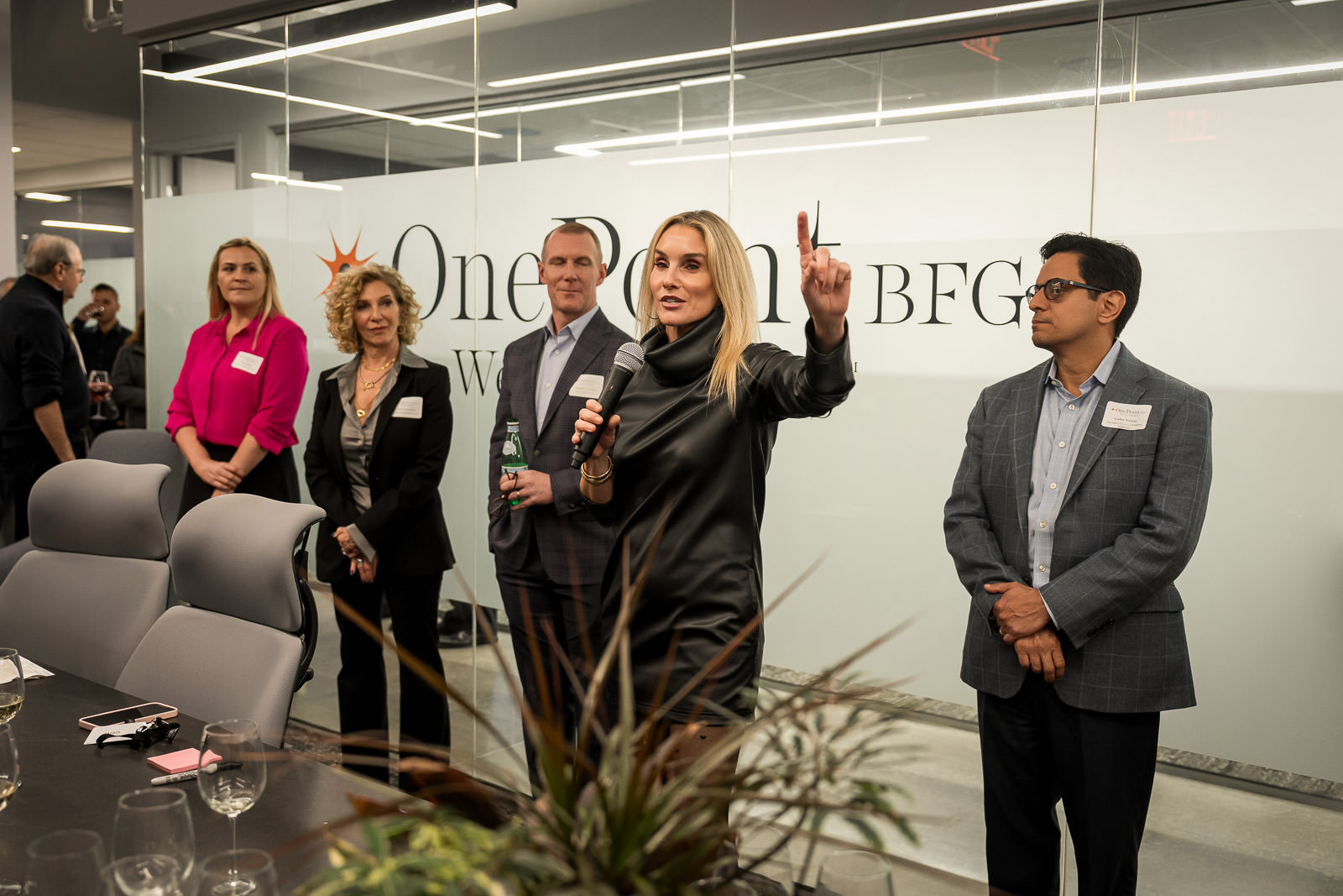 alex kaplan onepoint team presenting